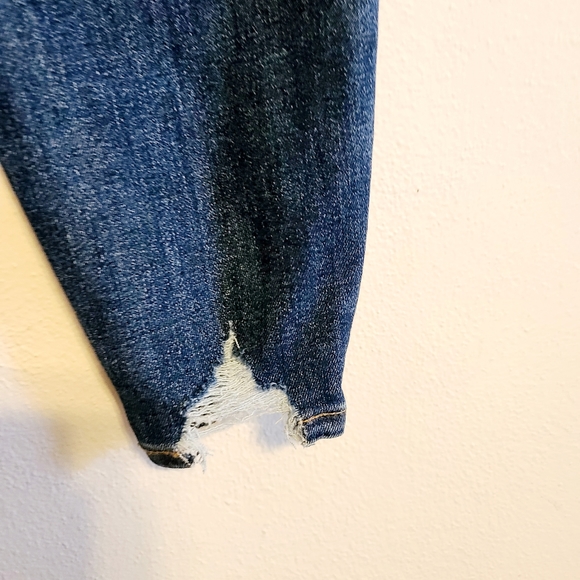 Maurices Women's Size 10 Long Skinny Distressed Hem Denim Blue Jeans 32" Inseam - Picture 5 of 9